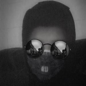 Meet your Posher, Ethan